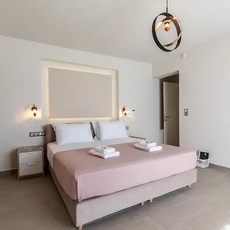 Heaven's Hill Naxos City